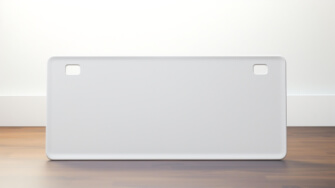 Moderne Witte Paneel in Minimalistisch Interieur Moderne Witte Paneel in Minimalistisch Interieur thumbnail